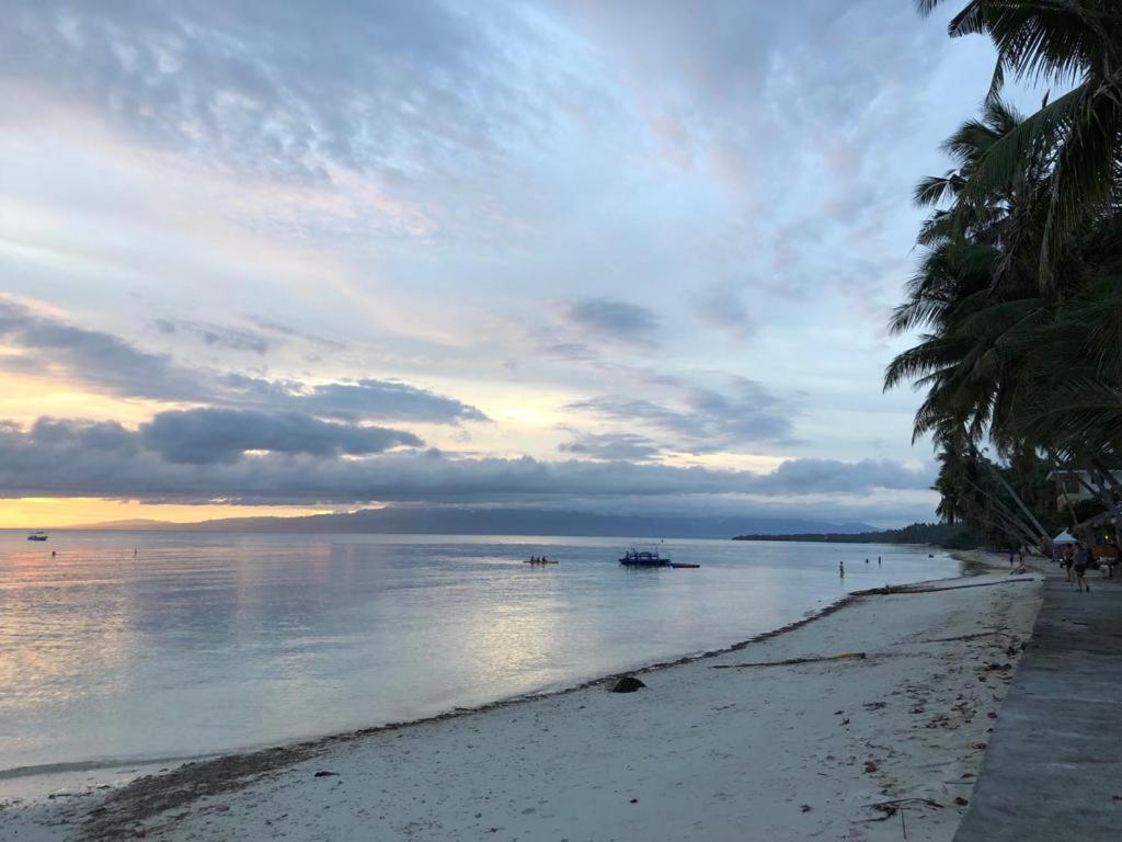 Sea View Resort Siquijor Exteriör bild